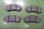 Колодки тормозные передние (MZ690580) для Mitsubishi Pajero/Montero с 2007г