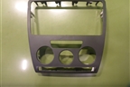 Рамка магнитолы (новая) (1Z0858069D) для Skoda Octavia (А5) с 2004-2013г