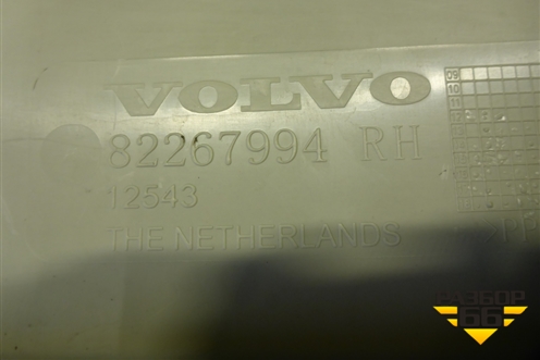 Накладка внутренняя (на консоль правая) (82267994) для Volvo  TRUCK FH с 2013-2019г