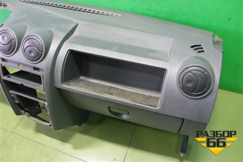 Торпедо не под AIR BAG (до 2009г) для Renault Logan с 2004-2015г