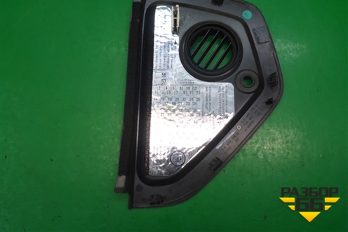 Накладка на торпедо (боковая правая) (7L5857176) для Porsche Cayenne с 2003-2010г