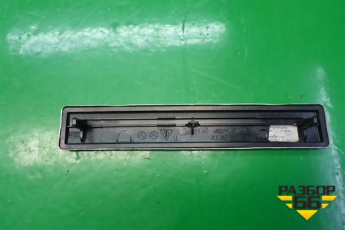Накладка на торпедо (левая) (7L5857226A) для Porsche Cayenne с 2003-2010г