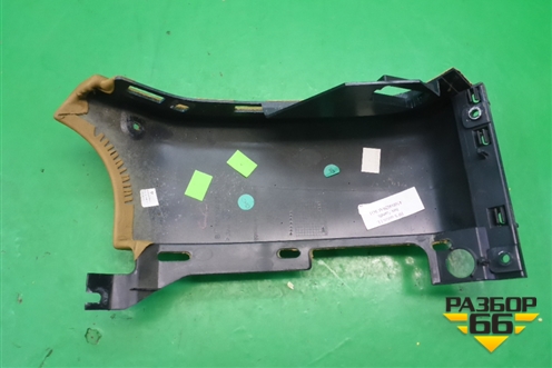 Накладка на торпедо (нижняя правая) (7L5858906) для Porsche Cayenne с 2003-2010г