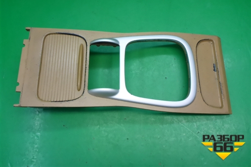Накладка внутренняя на консоль (7L5864299) для Porsche Cayenne с 2003-2010г