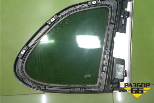 Стекло глухое левое (7L5845297) для Porsche Cayenne с 2003-2010г