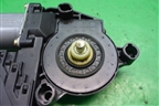 Моторчик стеклоподъёмника задний правый (7L0959704B) для Porsche Cayenne с 2003-2010г