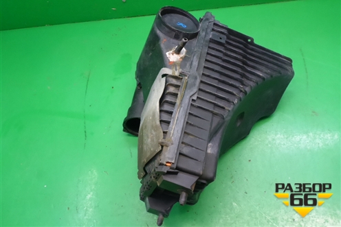 Корпус воздушного фильтра (правый) (7L0129607) для Porsche Cayenne с 2003-2010г