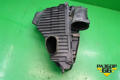 Корпус воздушного фильтра (правый) (7L0129607) для Porsche Cayenne с 2003-2010г