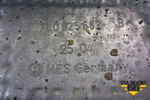 Экран тепловой (передний правый) (7L0825662B) для Porsche Cayenne с 2003-2010г