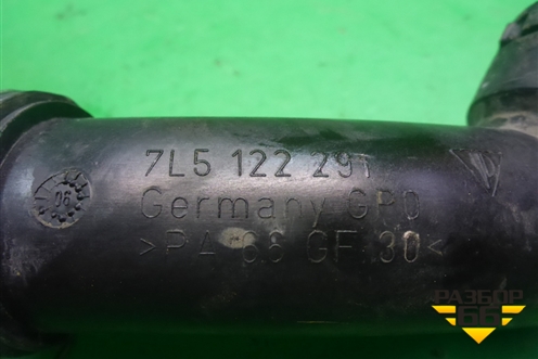 Патрубок системы охлаждения (на радиатор верхний 4.5л M48) (7L5122291) для Porsche Cayenne с 2003-2010г