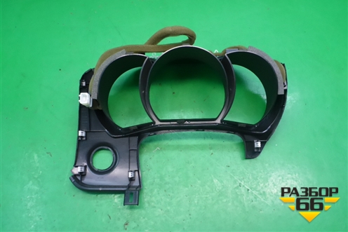 Накладка на щиток приборов (правый руль) (682401AE0A) для Nissan Murano (Z51) с 2007-2015г