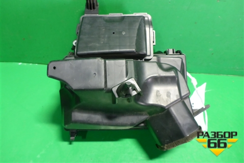 Корпус воздушного фильтра (3.5л VQ35DE) для Nissan Murano (Z51) с 2007-2015г