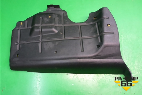 Накладка на торпедо (правая под бардачком) (EG2164520) для Mazda CX 7 с 2006-2012г