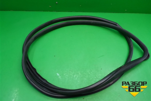 Уплотнитель двери передней правой для Mazda CX 7 с 2006-2012г