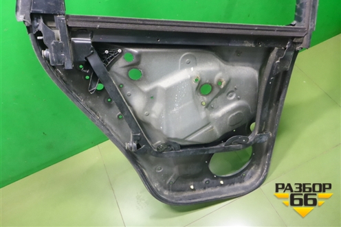 Рамка двери задней правой для Volkswagen Touareg c 2002-2010г