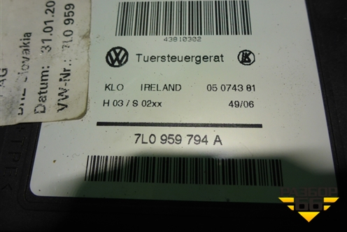 Моторчик стеклоподъёмника задний правый (7L0959794A) для Volkswagen Touareg c 2002-2010г
