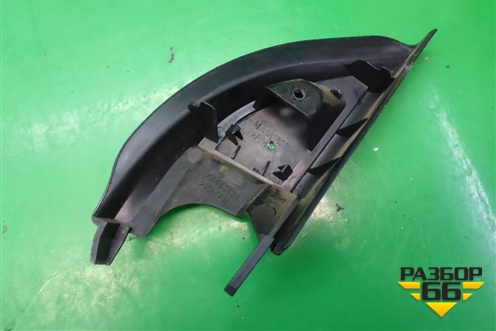 Накладка двери передней левой уголок (MR441631) для Mitsubishi Lancer-9  с 2003-2008г
