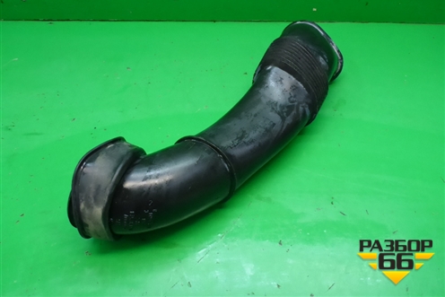 Патрубок воздуховода (левый) (7L6128752B) для Volkswagen Touareg c 2002-2010г
