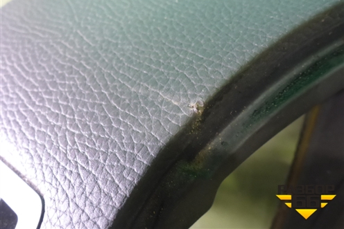Торпедо с AIR BAG (верхняя часть) для Volkswagen Touareg c 2002-2010г