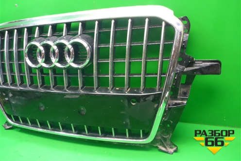 Решетка радиатора (после 2012г S-Line под парктроник) (8R0853651R) для Audi Q5 c 2008-2017г