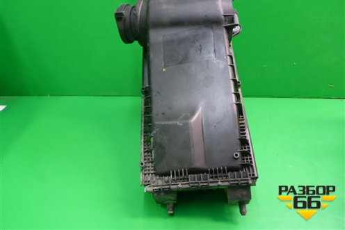 Корпус воздушного фильтра (левый 4.2л BAR) (7L6128601N) для Volkswagen Touareg c 2002-2010г