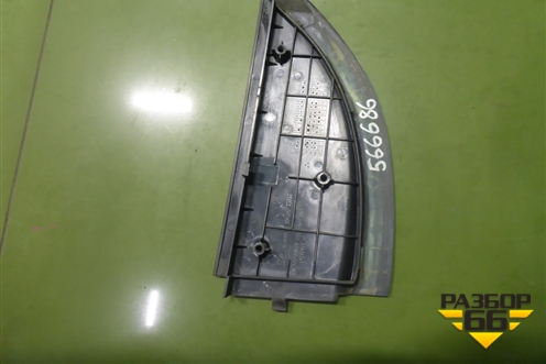 Накладка двери задней правой (уголок) (838403D020) для Hyundai Sonata-5 с 2001г