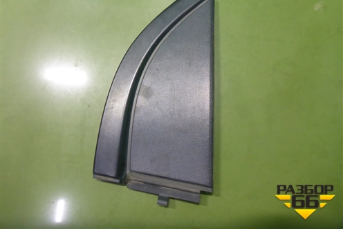 Накладка двери задней правой (уголок) (838403D020) для Hyundai Sonata-5 с 2001г
