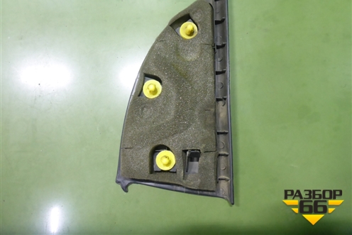 Накладка двери задней правой (уголок) (839203C000) для Hyundai Sonata-5 с 2001г