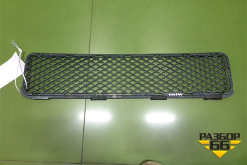 Решетка в передний бампер центральная (865612E000) для Hyundai Tucson с 2004-2010г