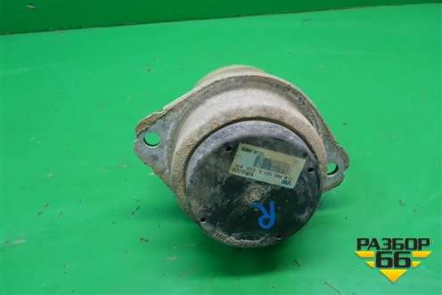 Опора двигателя правая (4.2л BAR) (7L6199131A) для Volkswagen Touareg c 2002-2010г