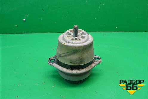 Опора двигателя правая (4.2л BAR) (7L6199131A) для Volkswagen Touareg c 2002-2010г