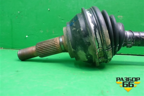 Привод передний правый (4.2л BAR) для Volkswagen Touareg c 2002-2010г