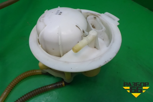 Насос топливный электрический (4.2л BAR) (7L0919679D) для Volkswagen Touareg c 2002-2010г