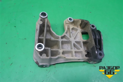 Кронштейн генератора (4.2л BAR) (079903805AF) для Volkswagen Touareg c 2002-2010г