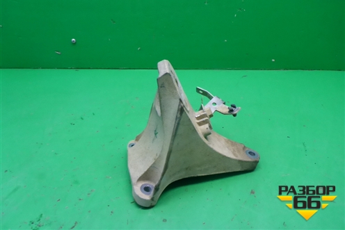 Кронштейн двигателя правый (4.2л BAR) (7L8199308A) для Volkswagen Touareg c 2002-2010г