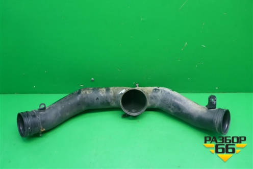Патрубок воздушного фильтра (4.2л BAR) (7L6129627G) для Volkswagen Touareg c 2002-2010г