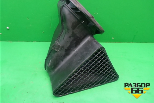 Воздухозаборник отопителя (7L0819049) для Volkswagen Touareg c 2002-2010г