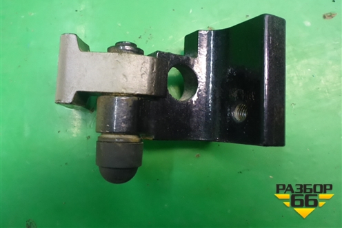 Петля двери задней правой верхняя (7L0833402B) для Volkswagen Touareg c 2002-2010г