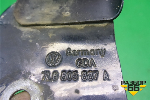 Кронштейн амортизатора капота (левый) (7L6805887A) для Volkswagen Touareg c 2002-2010г