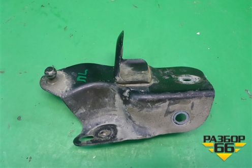 Кронштейн амортизатора капота (левый) (7L6805887A) для Volkswagen Touareg c 2002-2010г