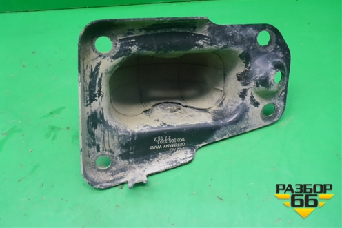 Кронштейн заднего рычага (продольного правого) (1K0505130L) для Volkswagen Golf VI с 2009-2012г