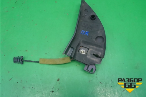 Накладка двери передней правой уголок (5K0837994) для Volkswagen Golf VI с 2009-2012г