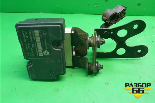 Блок ABS (1KO907379AK) для Volkswagen Golf VI с 2009-2012г