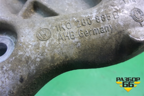 Кронштейн компрессора кондиционера (1.4л CAX) (1K0260885B) для Volkswagen Golf VI с 2009-2012г