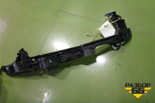 Кронштейн фары правой (5K0807890J) для Volkswagen Golf VI с 2009-2012г
