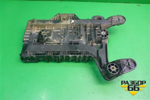 Площадка под аккумулятор (1K0913333) (1K0915333) для Volkswagen Golf VI с 2009-2012г