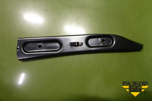 Кронштейн переднего бампера правый (новый) (5J0807184) для Skoda Fabia с 2007-2014г