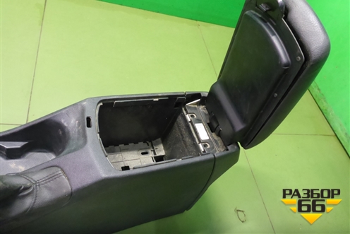 Подлокотник (9660529477) для Peugeot 408 с 2012г