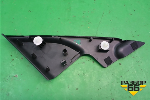 Накладка двери передней правой уголок для Mazda Mazda 6 (GH) с 2007-2012г