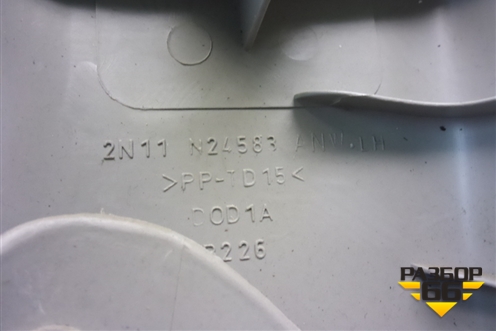 Обшивка стойки центральная верхняя левая (2N11N24583ANW) для Ford Fusion с 2002г